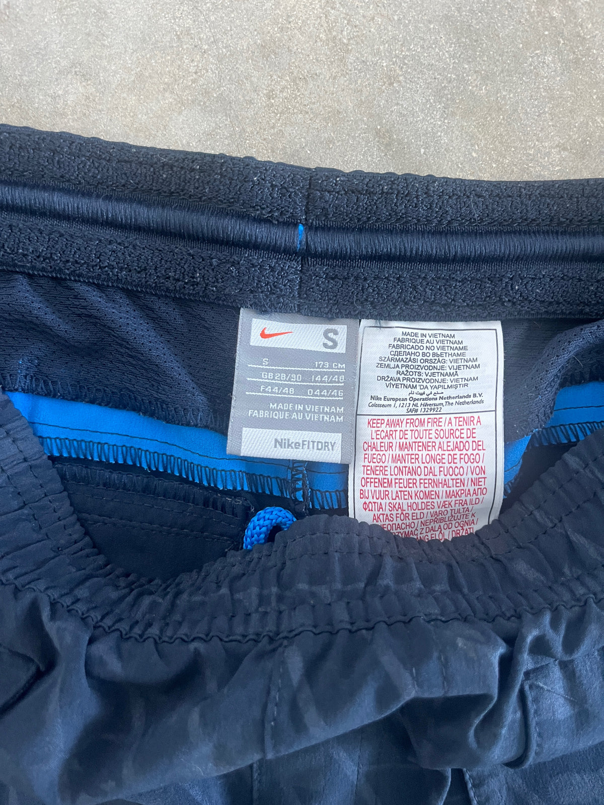 Vintage Y2K Nike Capri Shorts (Nadal)