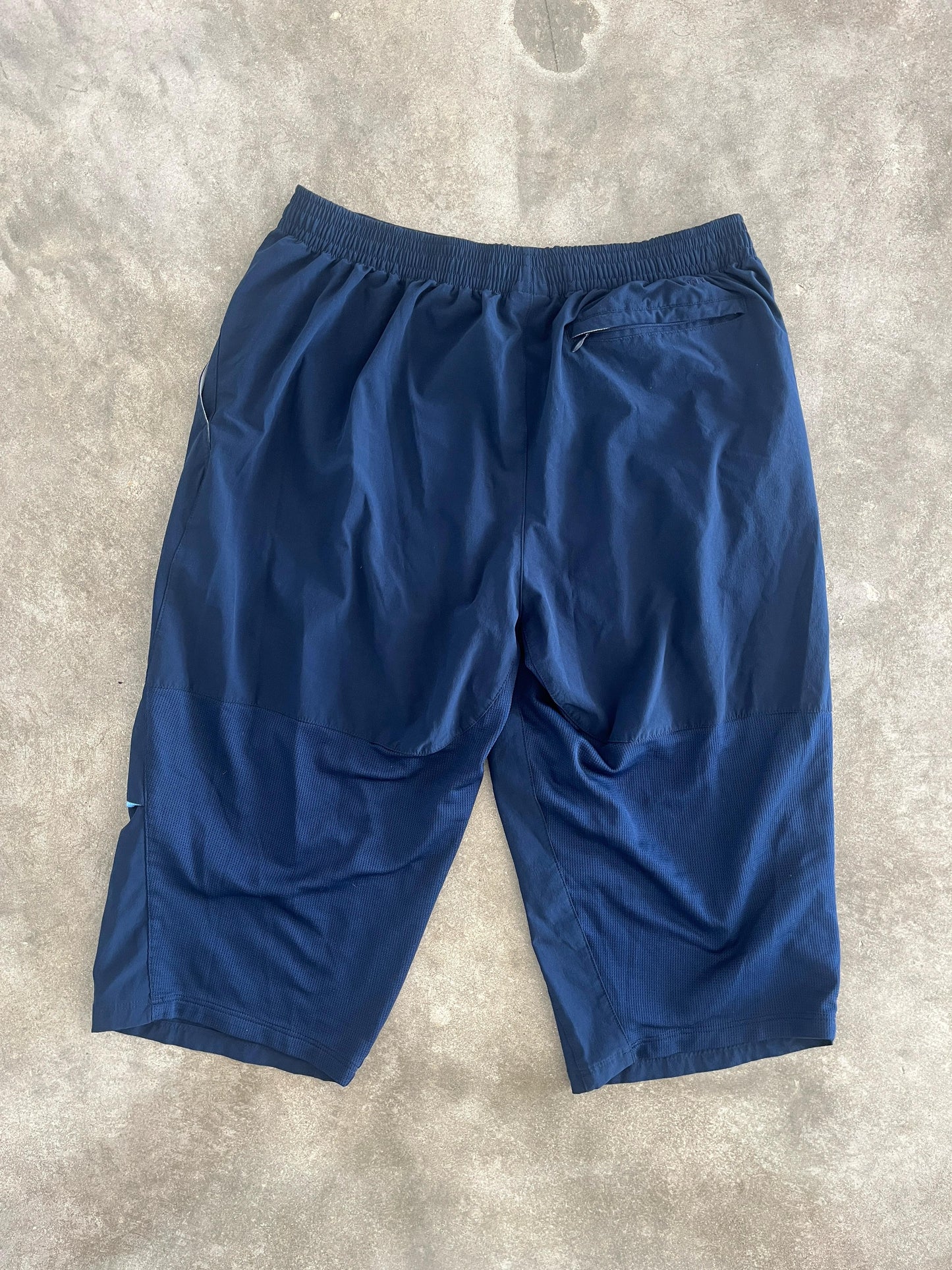 Vintage Nike Rafa Nadal Navy Pirate Shorts (Stella Artois 2006)