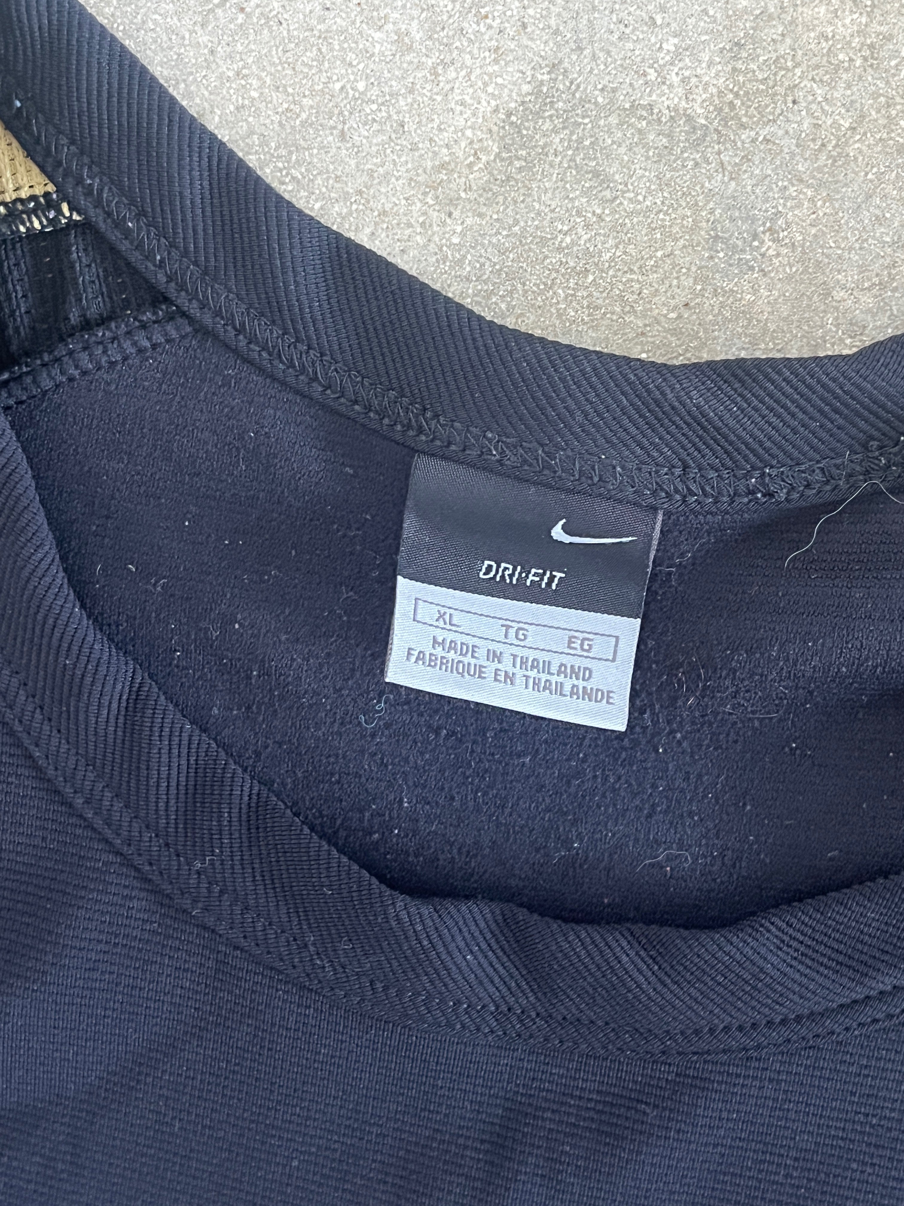 Vintage 2005 Nike Tennis Shirt (Federer, Shanghai) (RARE!)