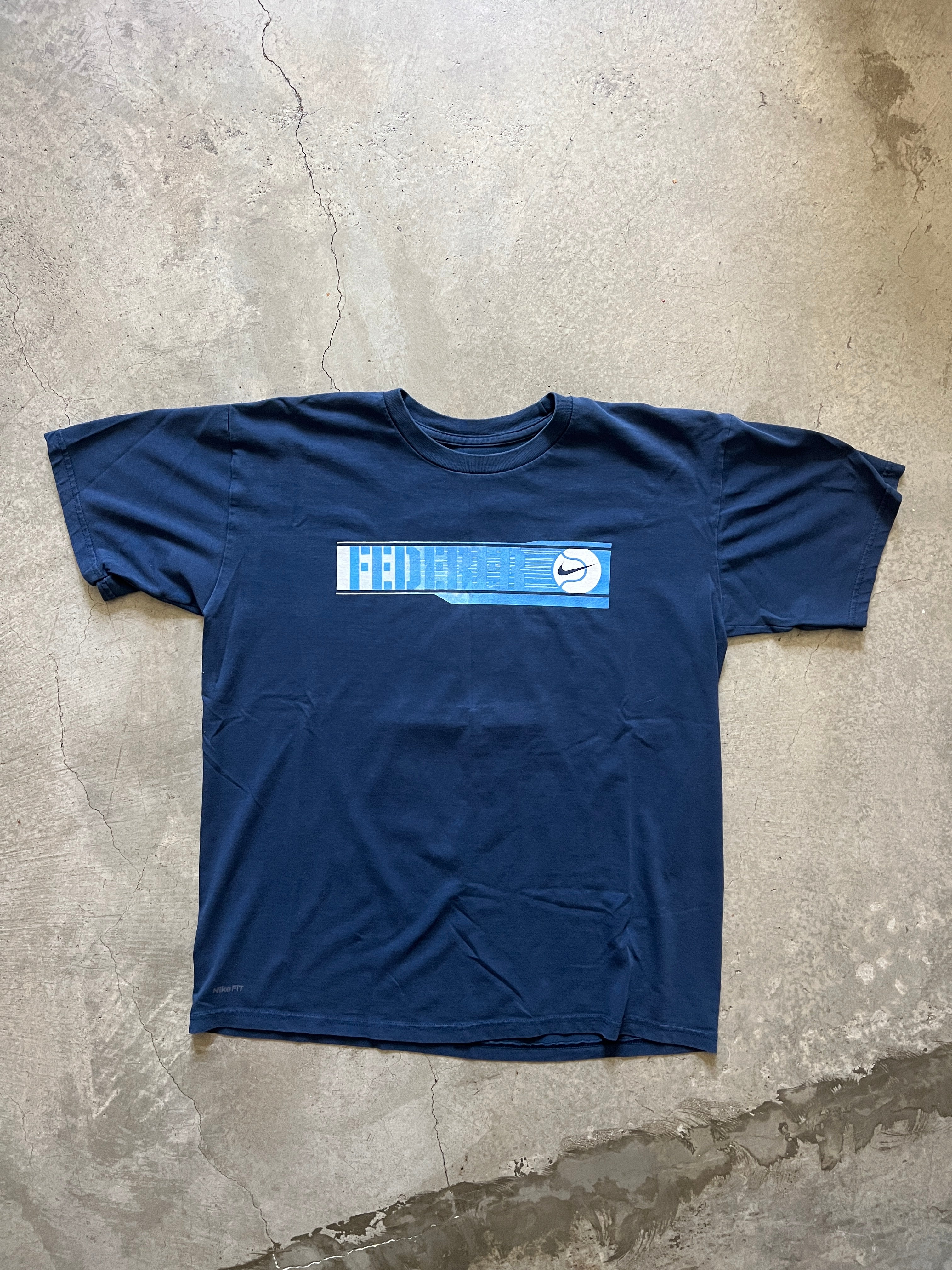 Vintage Nike Roger Federer T-Shirt (Y2K)