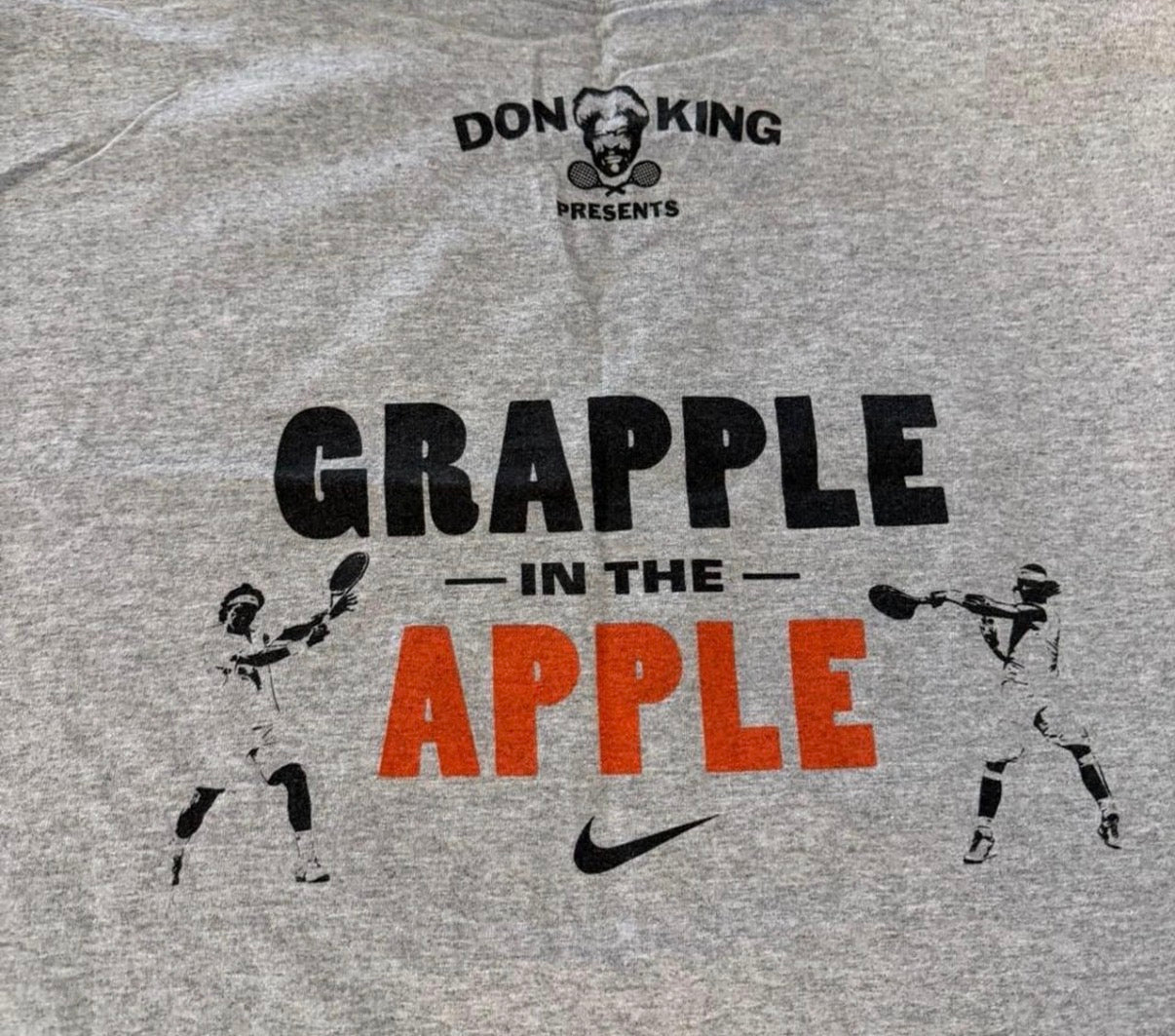 Vintage Nike “Grapple in the Apple” Fed v Nadal T-Shirt (2008) (VERY RARE!!!)