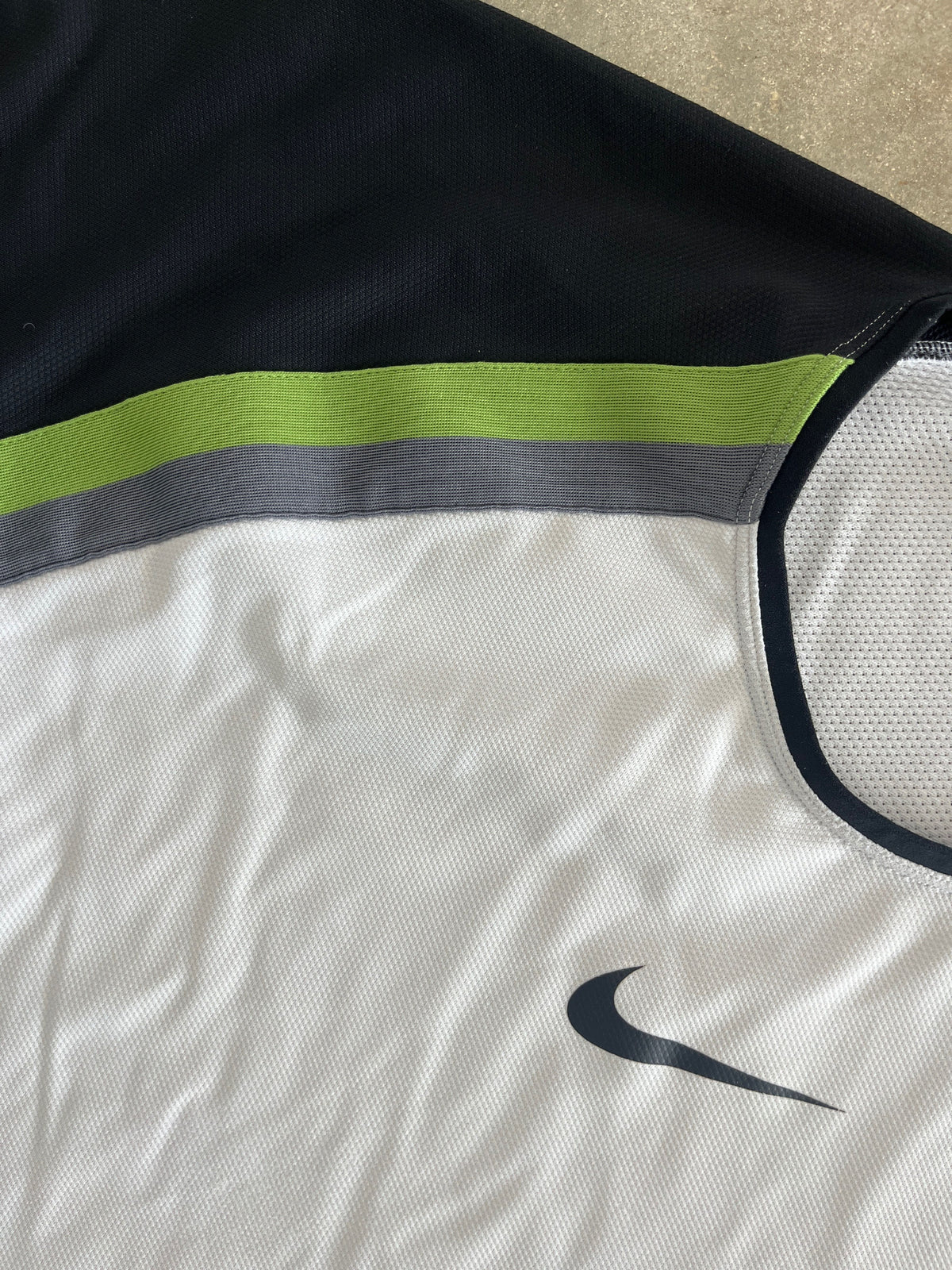 Vintage 2005 Nike Tennis Shirt (Federer, Hamburg)